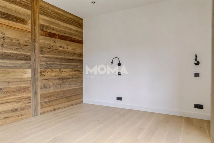 Image No.16-4 Bed House for sale
