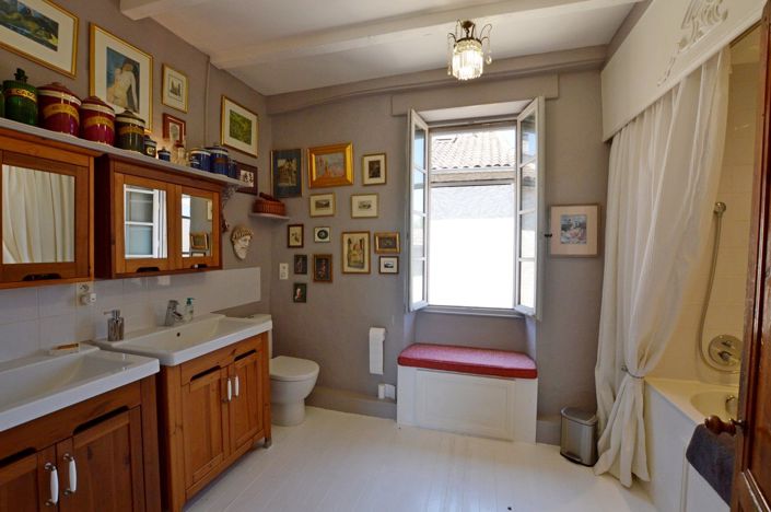 Image No.13-3 Bed House for sale