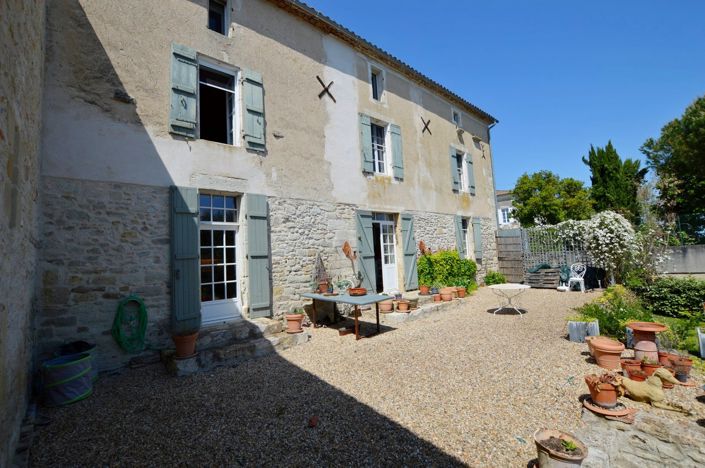 Image No.2-3 Bed House for sale