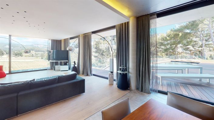 Image No.11-4 Bed House for sale