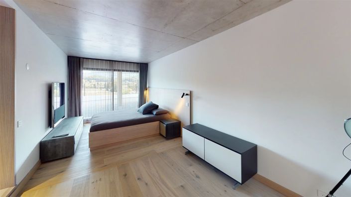 Image No.16-4 Bed House for sale