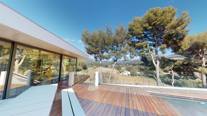 Image No.6-4 Bed House for sale