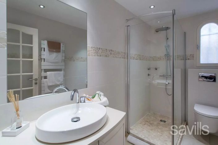 Image No.22-7 Bed House for sale