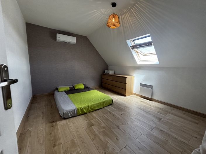 Image No.12-5 Bed House for sale