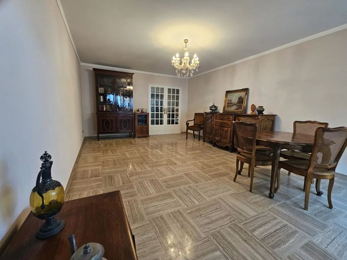 Image No.2-Appartement de 2 chambres à vendre à Nice