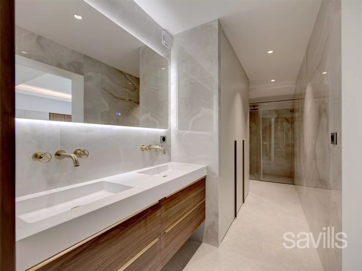 Image No.15-5 Bed House for sale