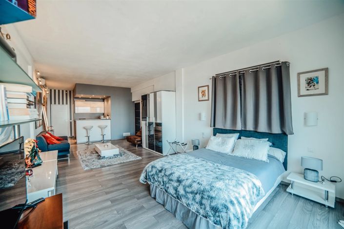 Image No.11-7 Bed House for sale