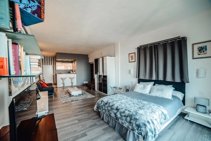 Image No.21-7 Bed House for sale