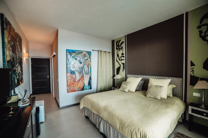 Image No.26-7 Bed House for sale