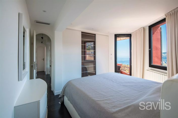 Image No.10-3 Bed House for sale