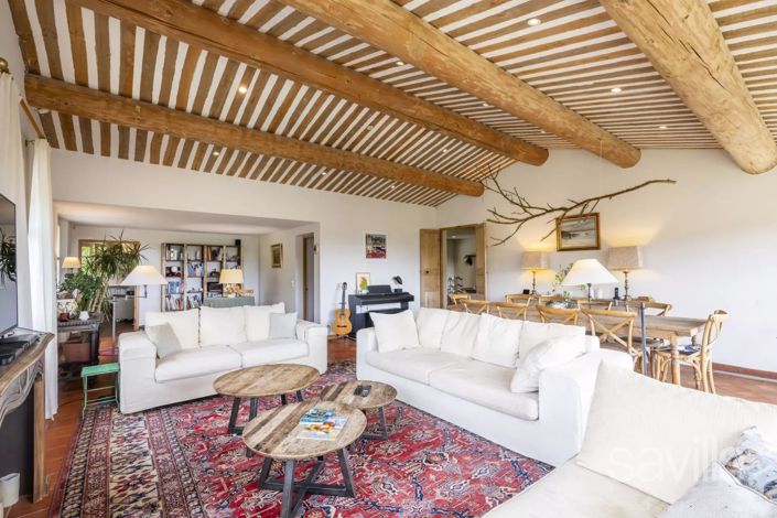 Image No.10-5 Bed House for sale
