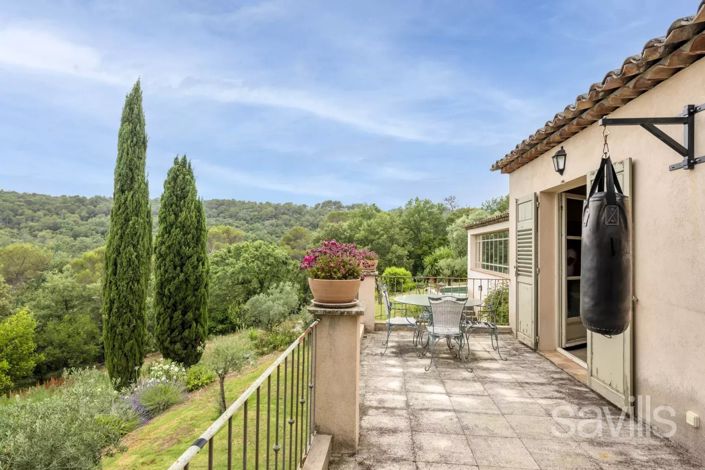 Image No.4-5 Bed House for sale