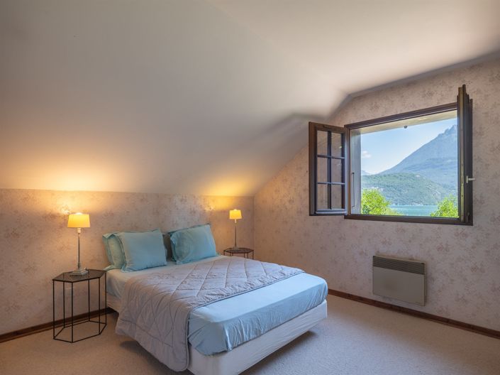 Image No.9-2 Bed House for sale