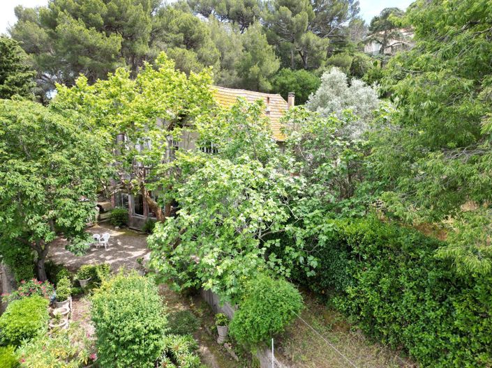 Image No.8-5 Bed House for sale