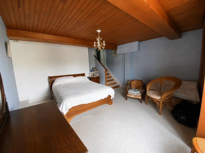 Image No.5-2 Bed House for sale