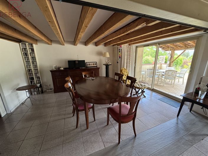 Image No.10-3 Bed House for sale