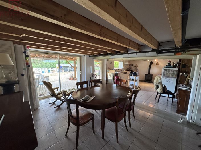 Image No.8-3 Bed House for sale