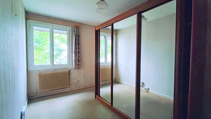 Image No.11-3 Bed House for sale