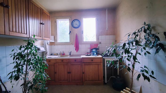 Image No.6-3 Bed House for sale
