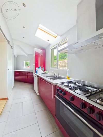 Image No.6-2 Bed House for sale