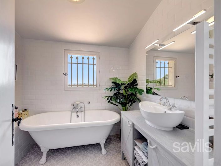 Image No.13-4 Bed House for sale