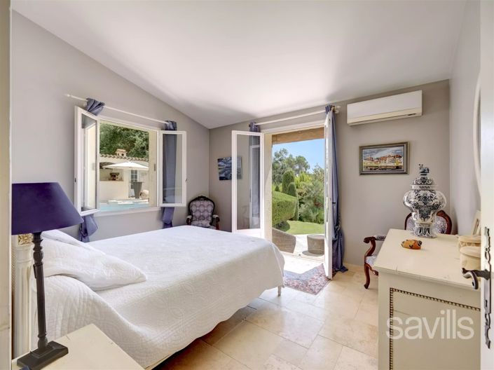 Image No.16-4 Bed House for sale