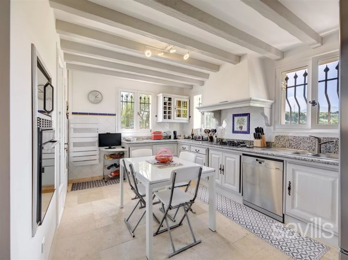 Image No.9-4 Bed House for sale