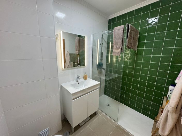Image No.18-2 Bed Apartment for sale