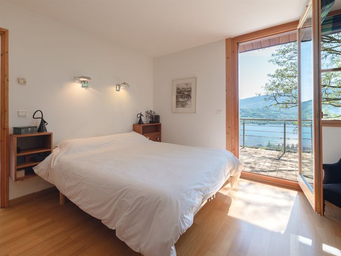 Image No.11-6 Bed House for sale