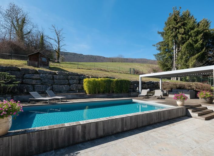 Image No.18-4 Bed House for sale