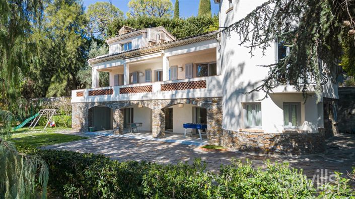 Image No.16-7 Bed House for sale