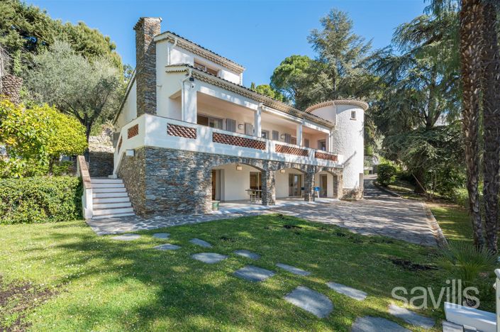 Image No.8-7 Bed House for sale
