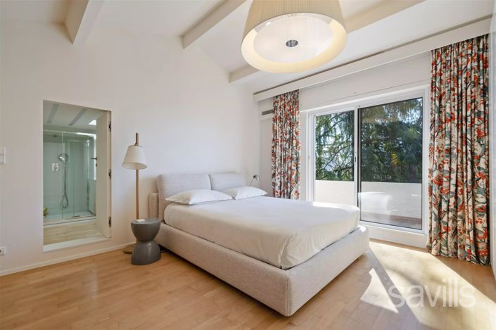 Image No.9-7 Bed House for sale