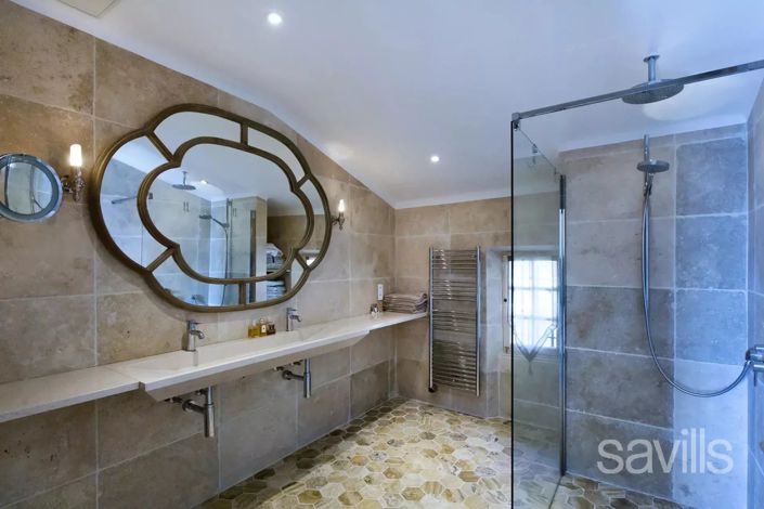 Image No.19-6 Bed House for sale
