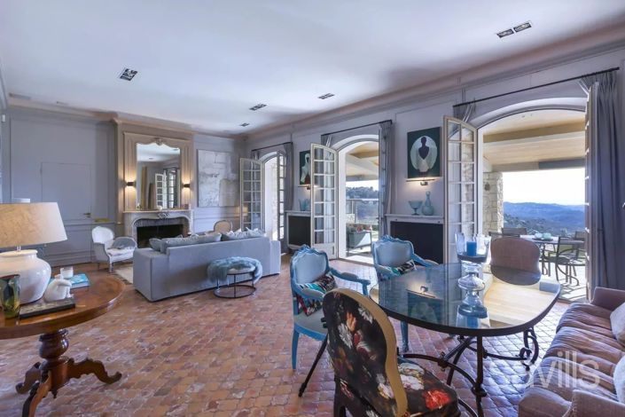 Image No.6-6 Bed House for sale