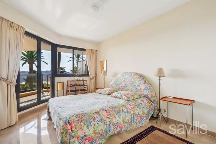 Image No.10-3 Bed Apartment for sale