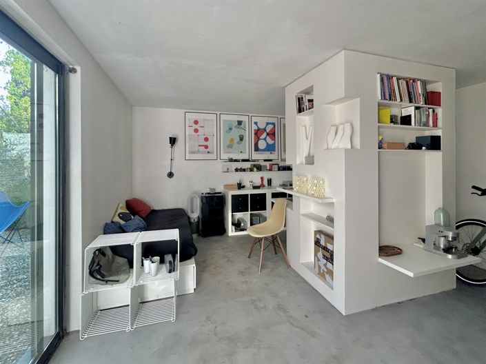 Image No.11-7 Bed House for sale