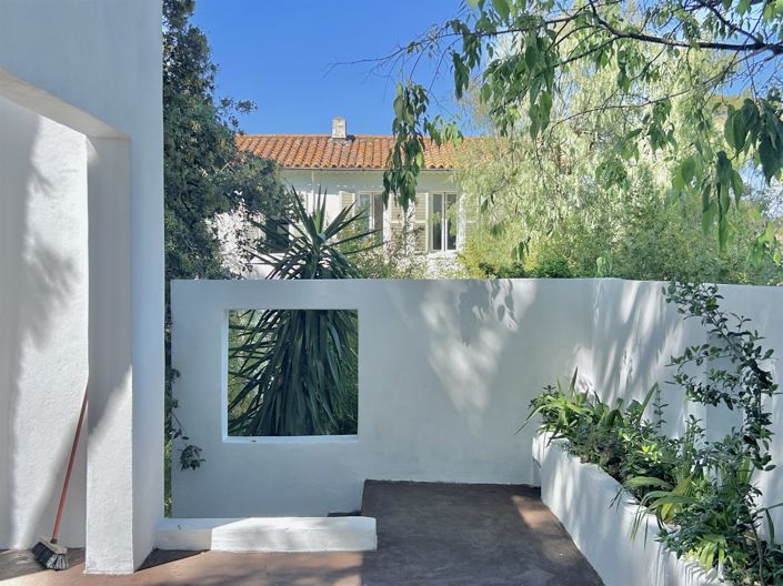 Image No.14-7 Bed House for sale