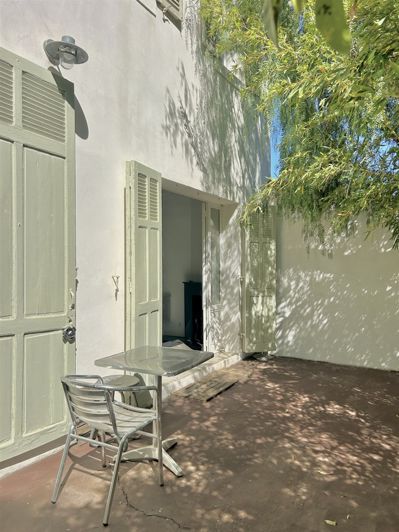 Image No.17-7 Bed House for sale