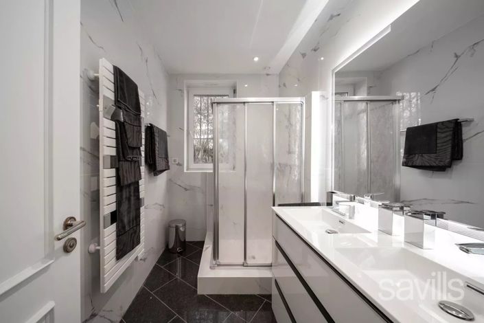 Image No.18-4 Bed House for sale