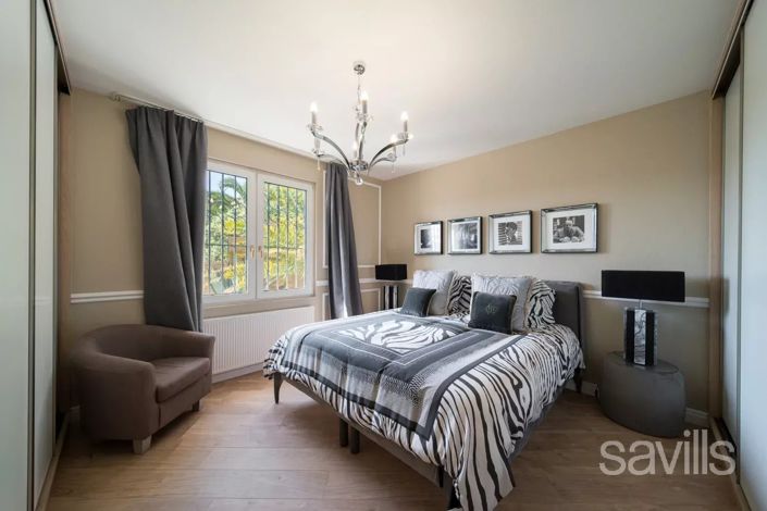 Image No.19-4 Bed House for sale