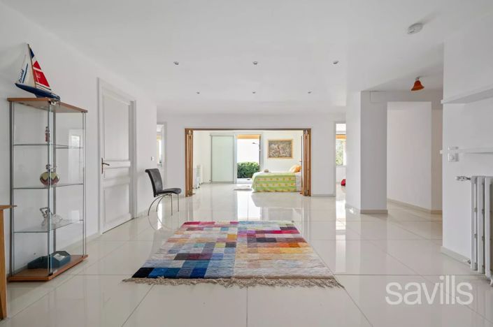 Image No.22-6 Bed House for sale