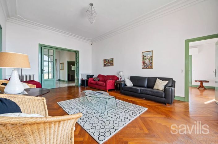 Image No.5-6 Bed House for sale