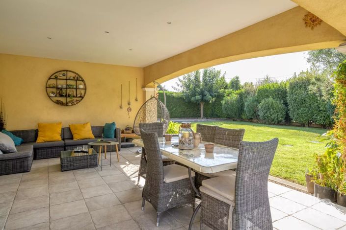 Image No.16-4 Bed House for sale