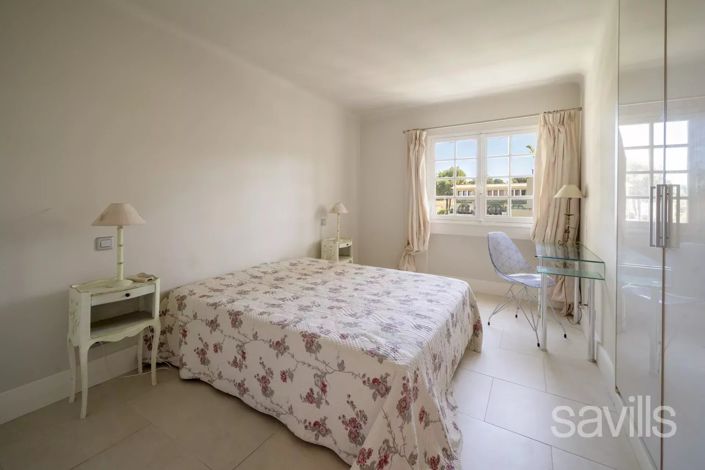 Image No.13-4 Bed House for sale