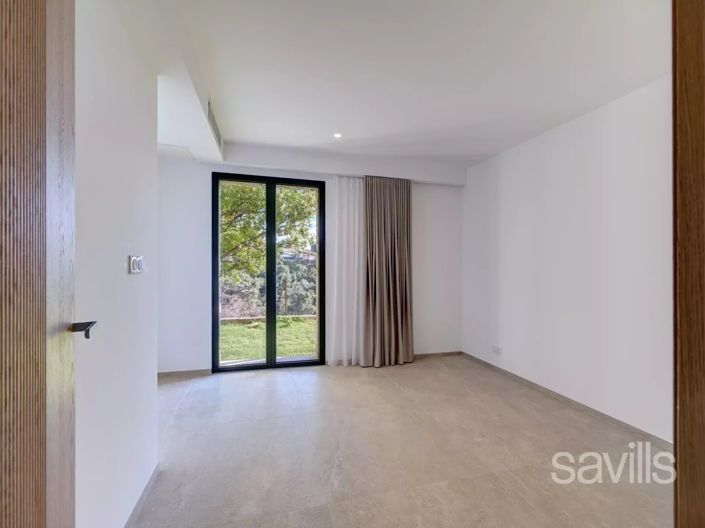 Image No.16-4 Bed House for sale