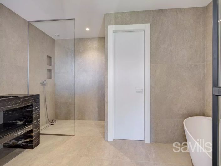Image No.19-4 Bed House for sale