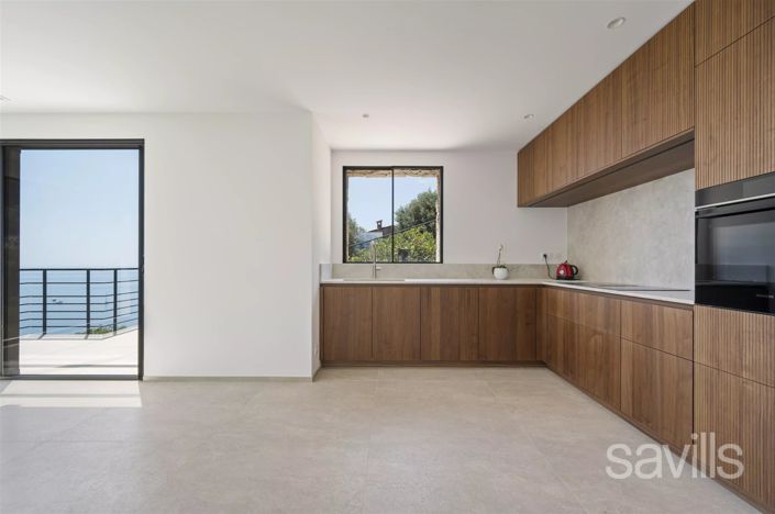 Image No.25-4 Bed House for sale