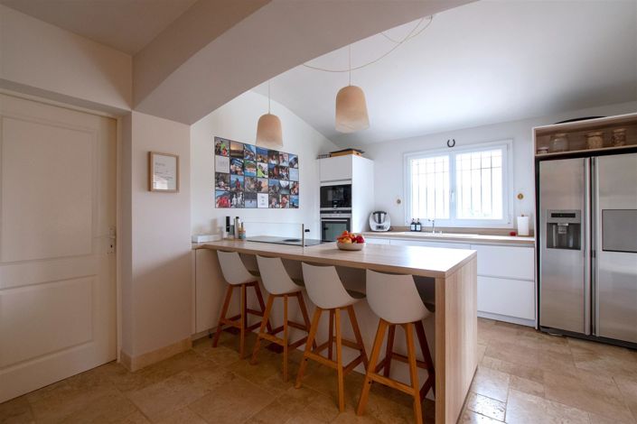 Image No.15-5 Bed House for sale