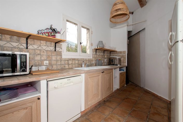 Image No.40-5 Bed House for sale